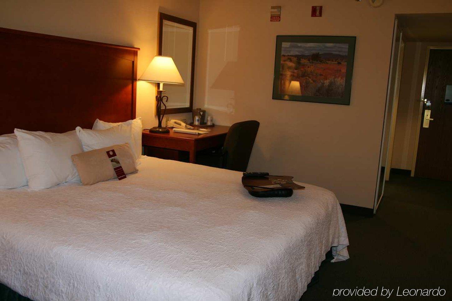 Hampton Inn & Suites Scottsdale On Shea Blvd Bilik gambar