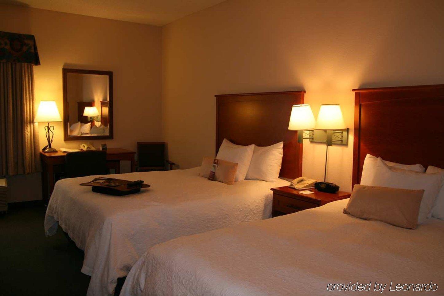 Hampton Inn & Suites Scottsdale On Shea Blvd Bilik gambar